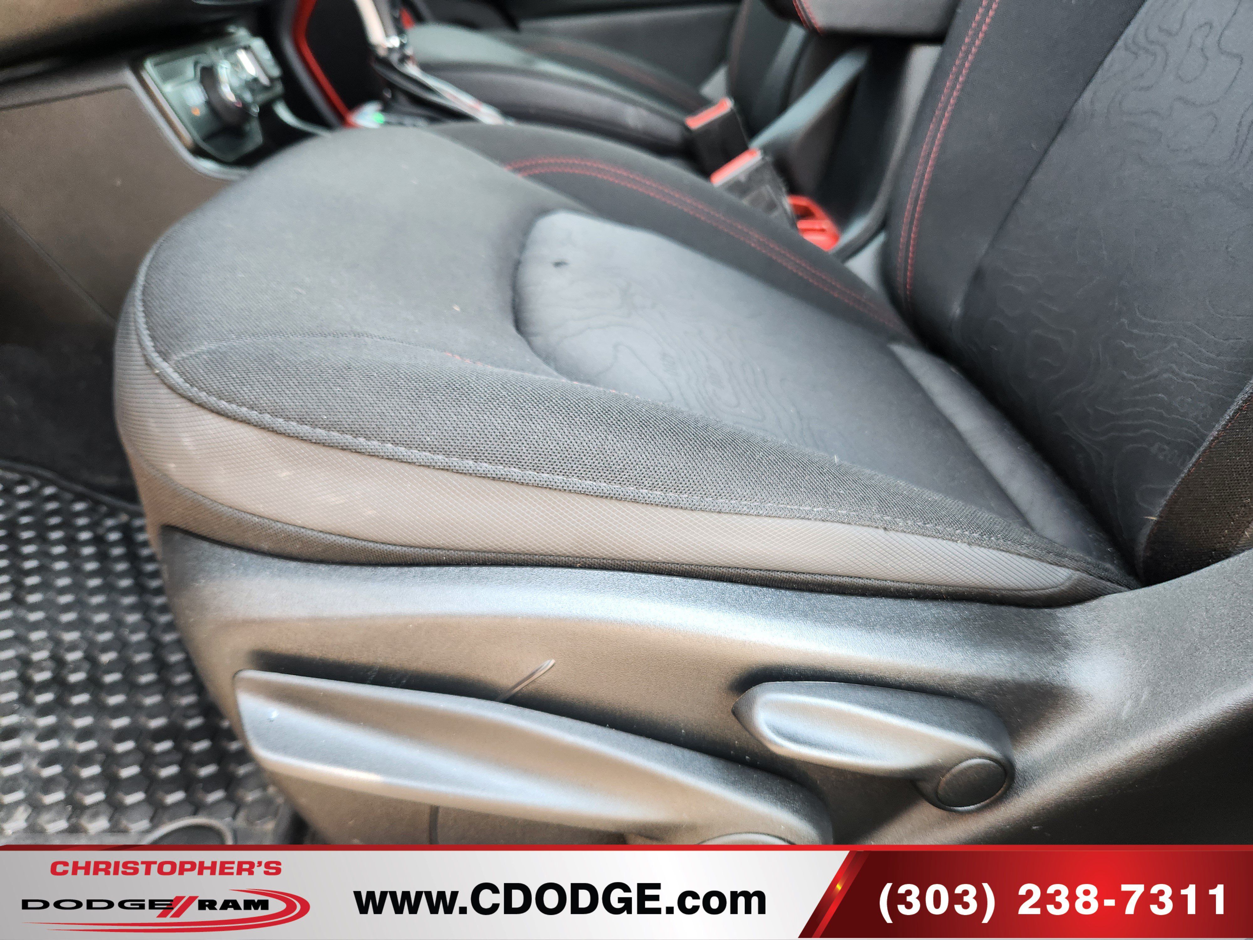 Used 2018 Jeep Renegade Trailhawk AWD/4WD image 17