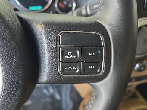 Used 2016 Jeep Wrangler Unlimited Sahara w/ Dual Top Group AWD/4WD image 21