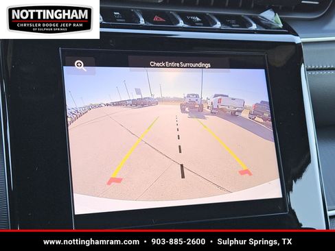 New 2025 Jeep Grand Cherokee Altitude image 11