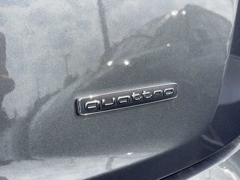 Used 2024 Audi Q5 e Prestige w/ Prestige Package AWD/4WD image 9