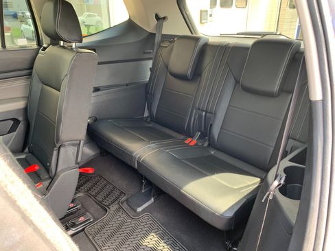 Used 2021 Volkswagen Atlas SEL AWD/4WD image 40