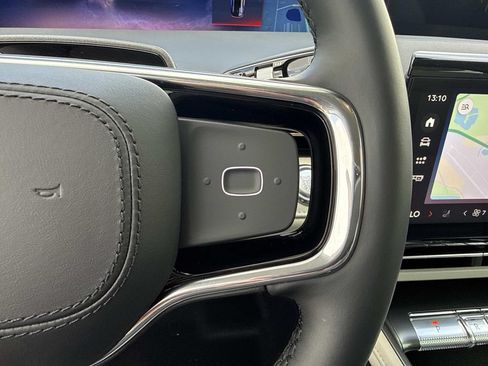 New 2026 Lincoln Nautilus Premier AWD/4WD image 30