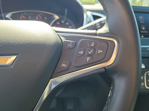 Used 2024 Chevrolet Equinox LT AWD/4WD image 22