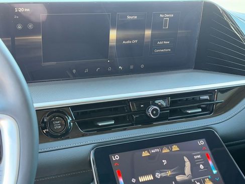 Certified 2025 INFINITI QX80 Luxe RWD image 22