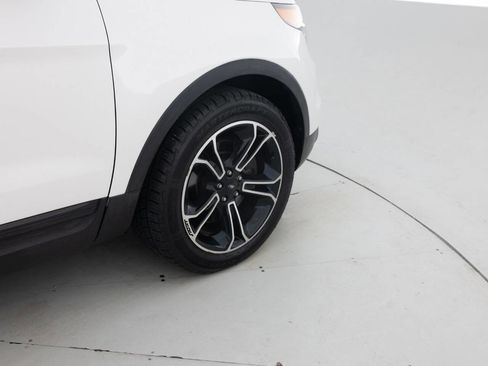 Used 2015 Ford Explorer Sport AWD/4WD image 18
