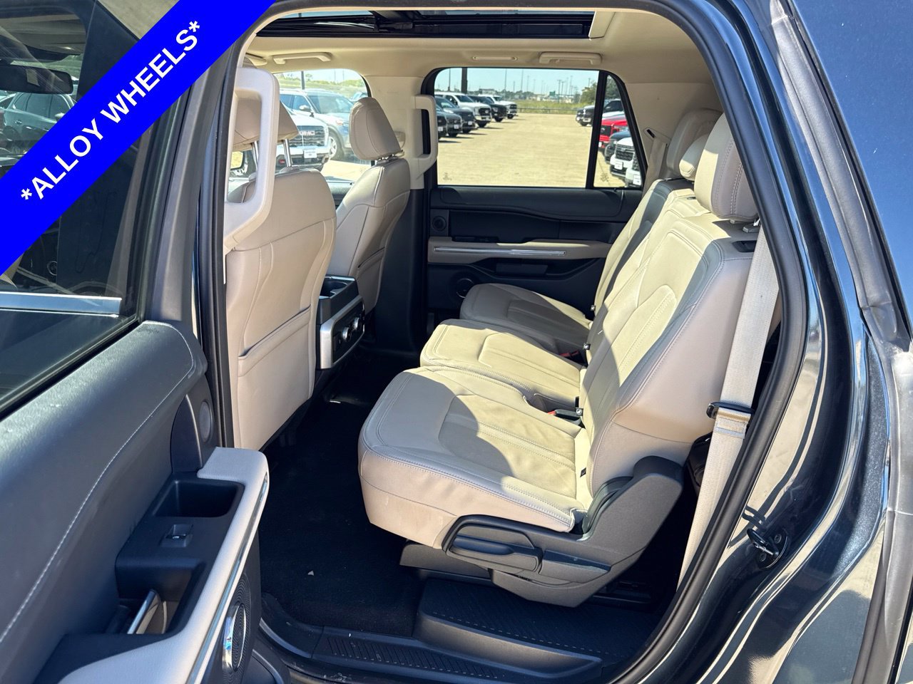 Used 2024 Ford Expedition Max Limited RWD image 7