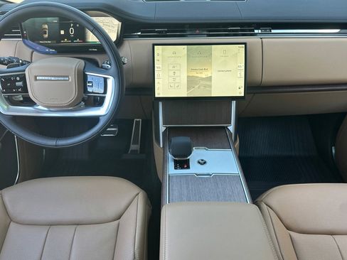 New 2026 Land Rover Range Rover Long Wheelbase SE image 24