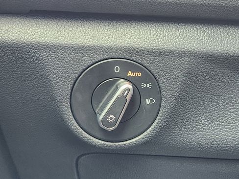 Used 2024 Volkswagen Jetta SEL image 22