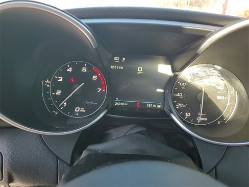 Used 2023 Alfa Romeo Giulia Veloce image 34