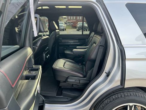 Used 2021 Ford Expedition Limited image 17