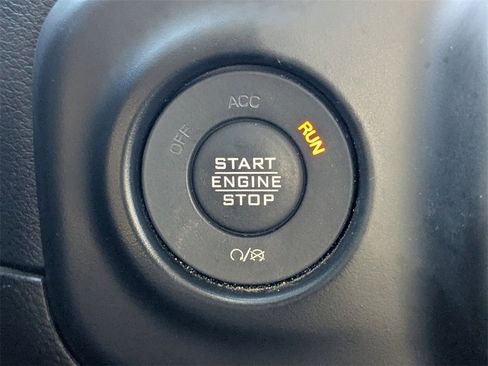 Used 2023 Jeep Wrangler Sport S image 28