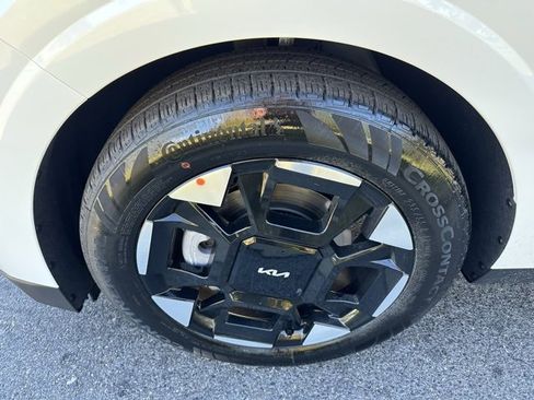 New 2026 Kia Carnival EX image 36