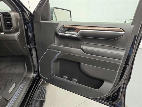 Used 2024 GMC Sierra 1500 Elevation image 34
