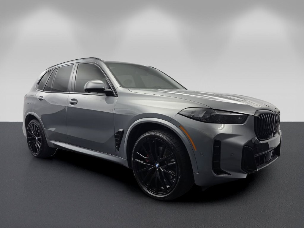 Certified 2026 BMW X5 xDrive40i w/ M Sport Package AWD/4WD image 1