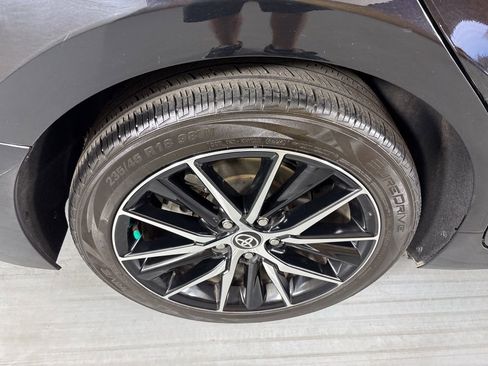 Used 2023 Toyota Camry SE image 10