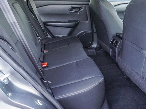 Used 2024 Nissan Rogue S image 14