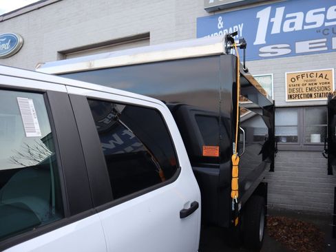 New 2026 Ford F550 4x4 Crew Cab image 13