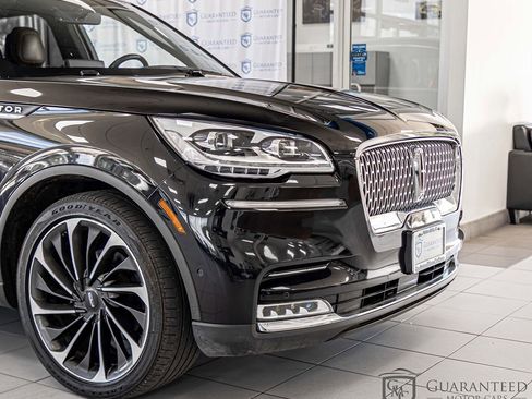 Used 2020 Lincoln Aviator Reserve w/ Equipment Group 202A AWD/4WD image 3