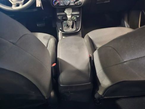 Used 2024 Kia Soul LX w/ Option Group 015 FWD image 34