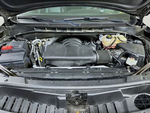 Used 2024 Cadillac Escalade ESV Luxury image 33