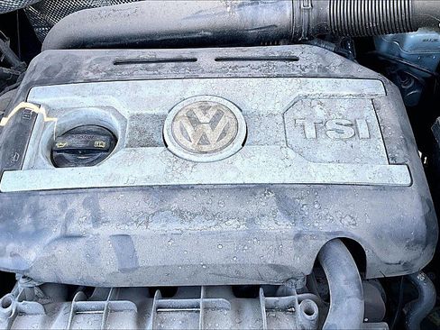 Used 2018 Volkswagen Tiguan Limited image 31