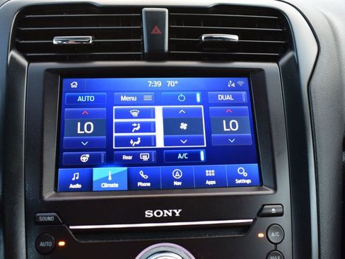 Used 2020 Ford Fusion Titanium image 38