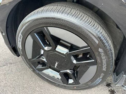 Used 2024 Kia EV9 GT-Line AWD/4WD image 8