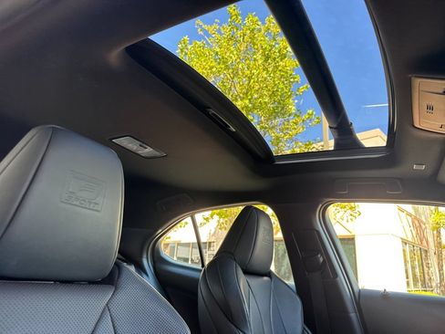 Used 2020 Lexus UX 250h F Sport w/ F Sport Premium Package AWD/4WD image 20