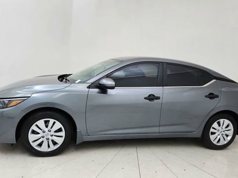 Used 2025 Nissan Sentra S image 3