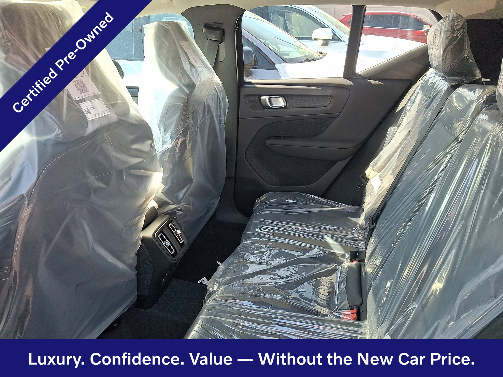 Certified 2026 Volvo XC40 B5 Plus w/ Climate Package AWD/4WD image 8