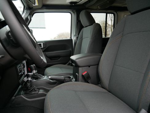 New 2026 Jeep Wrangler Unlimited Sport AWD/4WD image 9