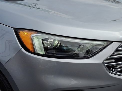 Certified 2022 Ford Edge SEL w/ Convenience Package image 9