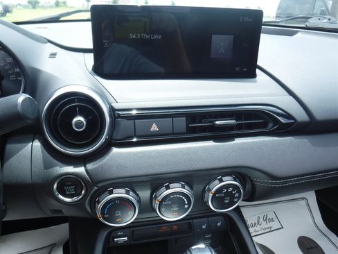 Used 2024 MAZDA MX-5 Miata RF Grand Touring RWD image 14