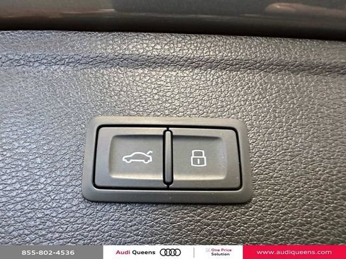 Certified 2023 Audi Q5 2.0T Premium w/ Convenience Package AWD/4WD image 11
