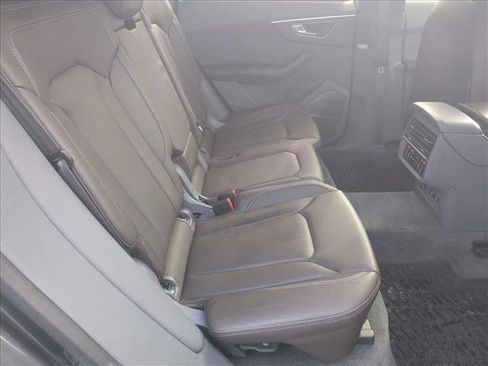 Used 2019 Audi Q8 Prestige w/ Luxury Package image 22