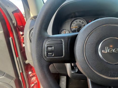 Used 2015 Jeep Compass Sport w/ Power Value Group image 27