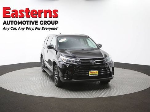 Used 2018 Toyota Highlander SE AWD/4WD image 52