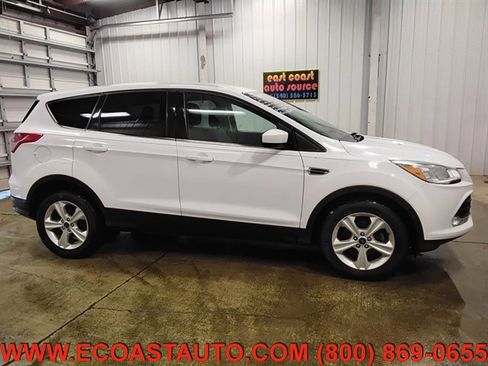 Used 2014 Ford Escape SE image 6