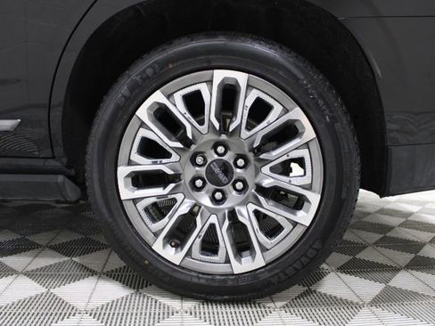 Used 2023 GMC Yukon Denali Ultimate image 47
