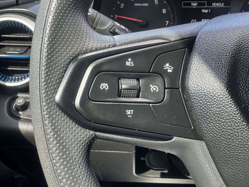 Used 2025 Chevrolet Trax LS w/ Driver Confidence Package FWD image 25