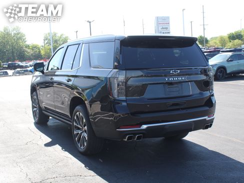 Used 2025 Chevrolet Tahoe High Country AWD/4WD image 6