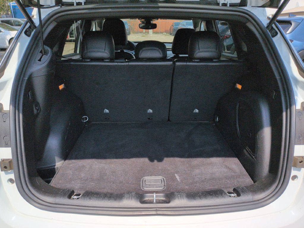 Used 2025 Jeep Compass Latitude w/ Sun & Sound Group AWD/4WD image 28