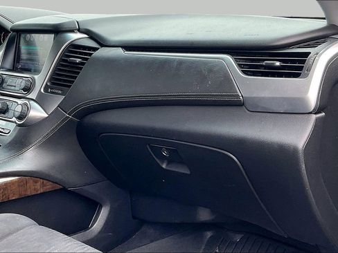 Used 2019 Chevrolet Tahoe LS RWD image 16