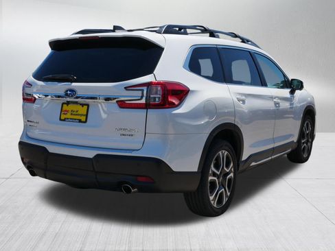 Used 2023 Subaru Ascent Limited w/ Technology Package AWD/4WD image 7