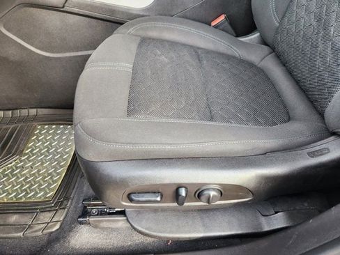 Used 2021 Chevrolet Blazer LT image 25