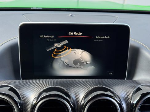 Used 2018 Mercedes-Benz AMG GT R image 30