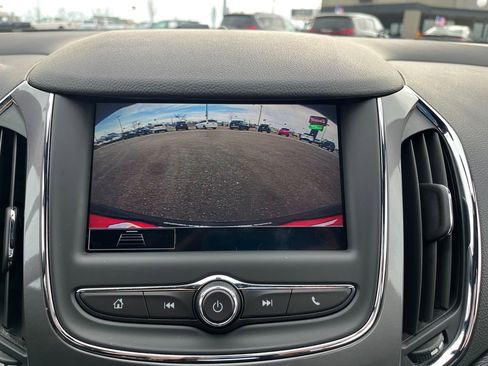 Used 2019 Chevrolet Cruze LT w/ Convenience Package image 25