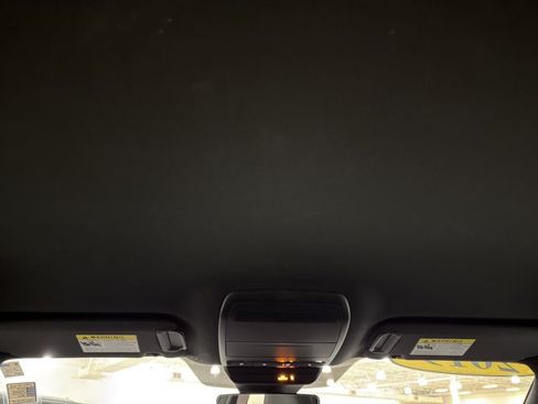 Used 2019 MAZDA MAZDA3 Hatchback FWD image 27