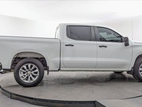Used 2022 Chevrolet Silverado 1500 Custom RWD image 9