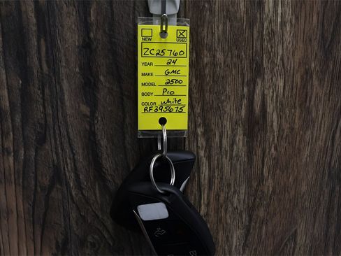 Used 2024 GMC Sierra 2500 Pro w/ Convenience Package image 29